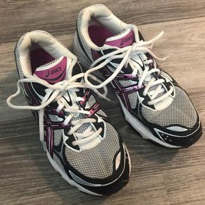 Asics Gel Galaxy 5 shoes, size 9